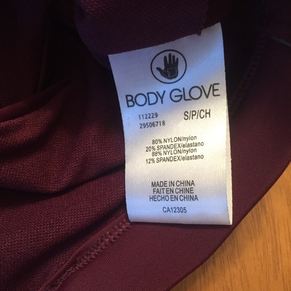 Body Glove Active Crossover Sports Bra - Picture 4 of 6